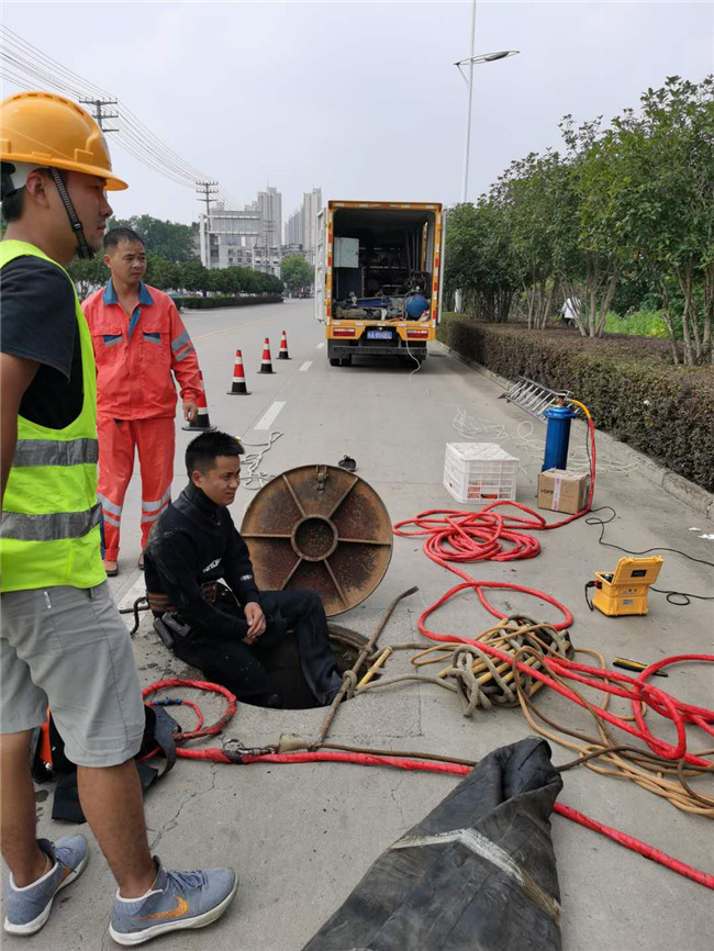 多文镇翻衬法管道修复技术主要工序